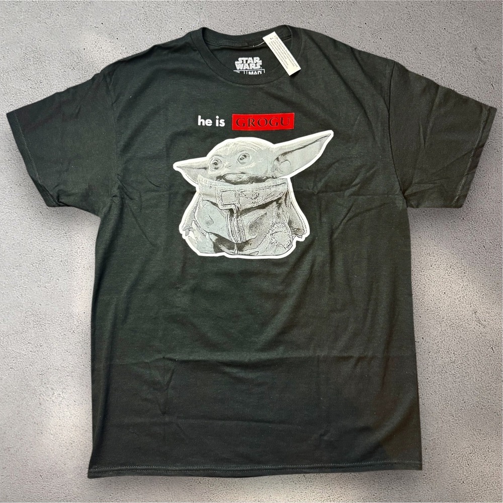 Star Wars Mad Engine Grogu Baby Yoda Black Graphic Tee Shirt Mens Large NEW
